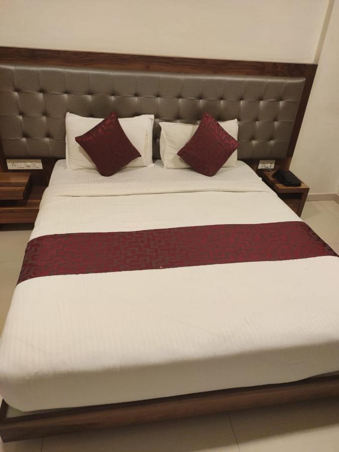 מומביי Hotel Powai Comfort מראה חיצוני תמונה